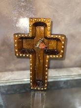 Load image into Gallery viewer, Blessed Epitafio flowers in cross - Ready  to ship