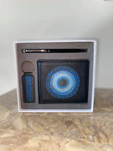 Load image into Gallery viewer, Mens Leather wallet gift box with pen and key ring