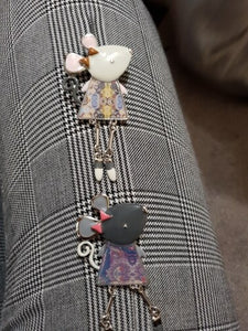 Emily Mouse pin brooch